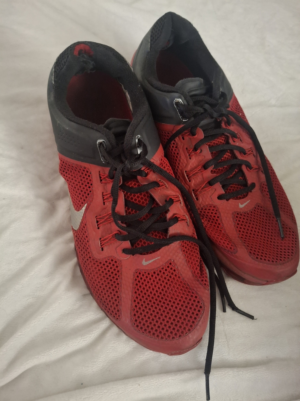 Nike Red and Black Men's Athletic Sneakers